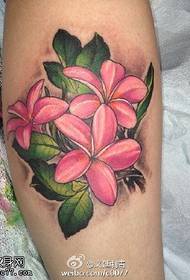 боја убава шема на тетоважа на цвеќиња