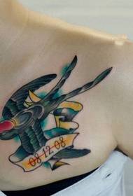 hyvännäköinen väri niellä tatuointi malli kuva