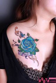 Imaxe tatuaje de rosa azul do peito sexy