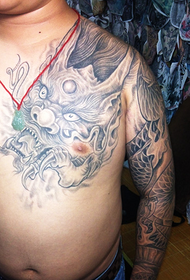 найбольш папулярны малюнак татуіроўкі на грудзях Daquan