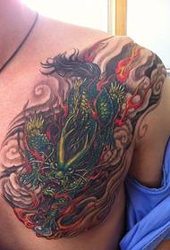 მამაკაცის გულმკერდის მოდის unicorn tattoo