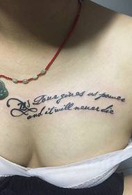 Edertasun sexy esnearen gainean Tattoo ingeles sinplean