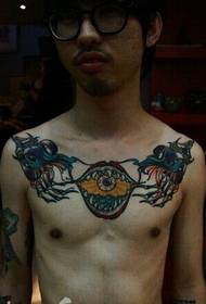 peito masculino é muito bonito clássico morte flor 骸 imagem de tatuagem de osso