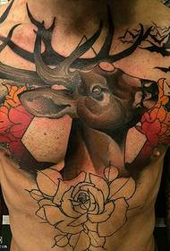 patrón de tatuaxe de ciervo de peito