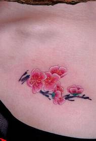 fashion beauty chest plum tattoo pattern na pagpapahalaga sa larawan