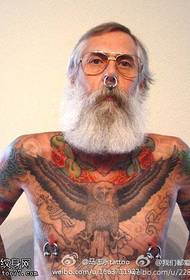 გულმკერდის დომინირების უძველესი owl tattoo ნიმუში