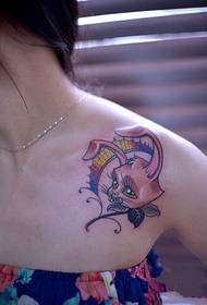 tjej personlighet kanin blomma mode tatuering