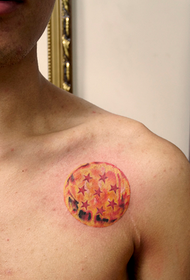 tatuaggio sul petto con sette perle di drago