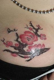 foto sexy del modello del tatuaggio della prugna del torace della ragazza