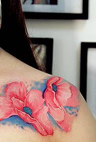 ženské hrudi růžový květ tetování
