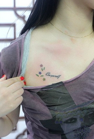 couleur petit frais belle belle fleur motif de tatouage