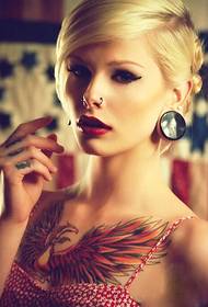 petto femminile molto bello Phoenix Tattoo
