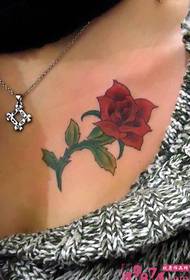 amore pettu rose rose tatuaggi di moda