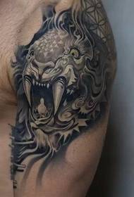 tatuaggio classico in stile retrò europeo e americano