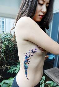 Talagsaon nga nindot nga pattern sa tattoo sa bulak nga butterfly