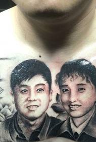 un tatuaggio ritratto genitore memorabile