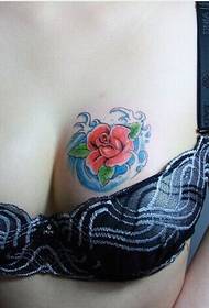 beauté sexy seins beauté seulement rose photo de tatouage de fleur
