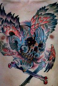 όμορφο μοτίβο τατουάζ φτερά στο στήθος
