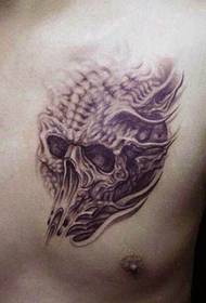 tatuaggio teschio diavolo personalità petto maschile