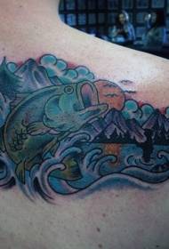 patrón de tatuaxe de lago de peixe de gancho pintado de ombreiro