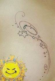 Pattern di tatuaggio di pettu: pettu à cinque punti di tatuella di vigna stella
