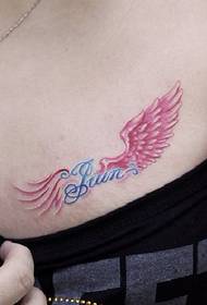 Patrón de tatuaje de muller: Patrón de tatuaxe ás de cor do peito