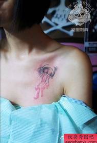 modello di tatuaggio solo meduse belle ragazze