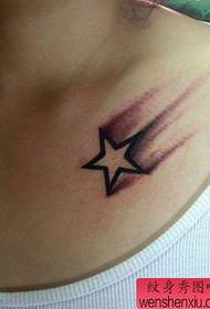 disegno del tatuaggio sul petto: disegno del tatuaggio pentagramma totem sul petto