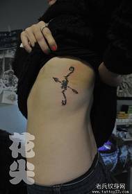krásny hrudník krásny súhvezdie Strelec tetovanie vzor