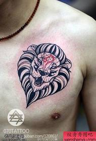 krūtinės liūto tatuiruočių kūriniai, kuriais dalijasi tatuiruočių muziejus