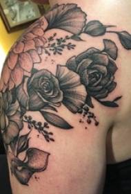 цвете татуировка момиче рамо черно сиво татуировка цветен модел