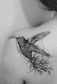 მარცხენა მხრის tattoo გოგონა მხრის შავი ფრინველის tattoo სურათი