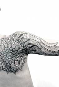αρσενικό ώμους τεράστιο γεωμετρικό λουλούδι με φτερά τατουάζ
