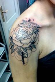 literatura kwiat tatuaż dziewczyna ramię kwiat tatuaż obraz