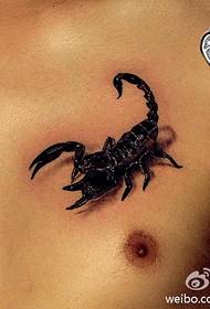 fiú mellkas divat hűvös skorpió tetoválás minta