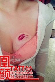 Anqing Huangyan Art Tattoo Bild Bar Tattoo Works: Brust Lip Print Tattoo-Muster