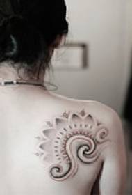 Jane elegante ombro tatuagem