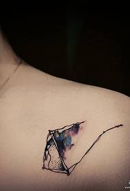 Schulterdrachen Aquarell Tusche Linie Tattoo Muster