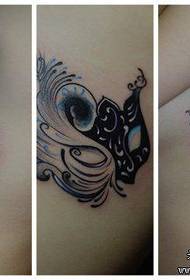 schoonheid zijborst mooi en mooi masker tattoo patroon