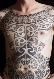 малюнак татуіроўкі пярэдняй грудной клеткі