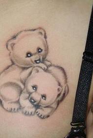 szexi gyönyörű mellkas aranyos aranyos medve tetoválás mintás képet