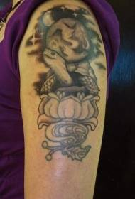 Wzór tatuażu żółwia na brązowym dużym kwiacie na ramieniu