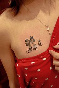 снимка женски гърди красива мода добре изглеждащ лък писмо