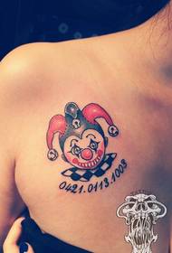 patrón de tatuaje de payaso de personalidad de color de pecho