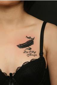 сексуальний жіночий груди гарний перо текст татуювання візерунок малюнок малюнок