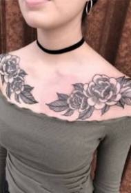 un grup de imagini frumoase cu perechi de tatuaje cu flori de umăr pentru fete