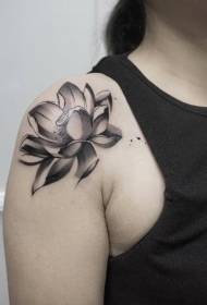 ženski ramen črno siv slog vzorca tatoo lotosa