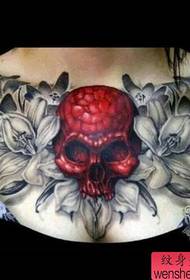 patró de tatuatge de crani de color de pit d'una dona