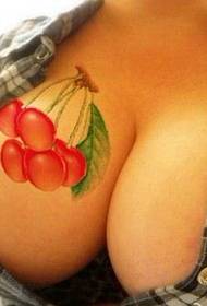 bryst tatoveringsmønster: brystfarge kirsebær tatovering mønster