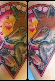 bras romantique style design couleur renard avec tatouage amour